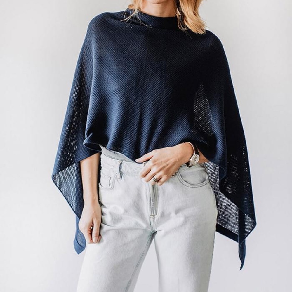 Cocoon nursing cover by we are Amma